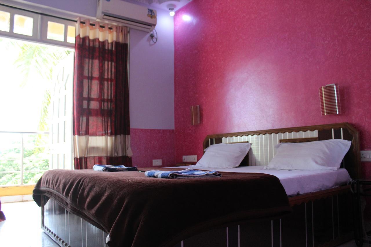 Hotel Natasha باناجي المظهر الخارجي الصورة